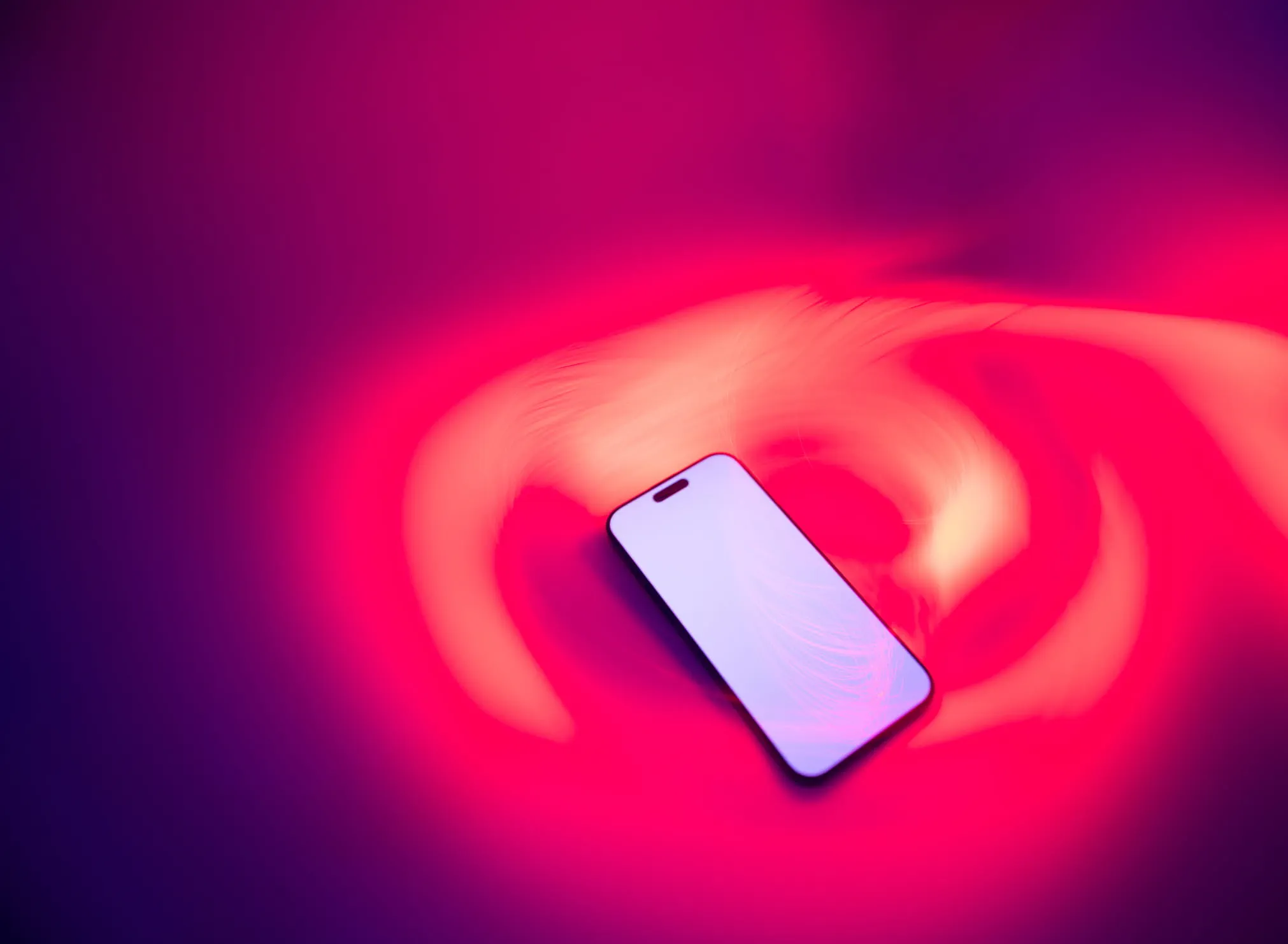 China smartphone shipments fell 1percent in first quarter of 2026 as rising costs pushed up device prices